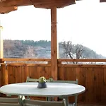къщата на музиканта 3* Leshten