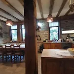 къщата на музиканта 3* Leshten