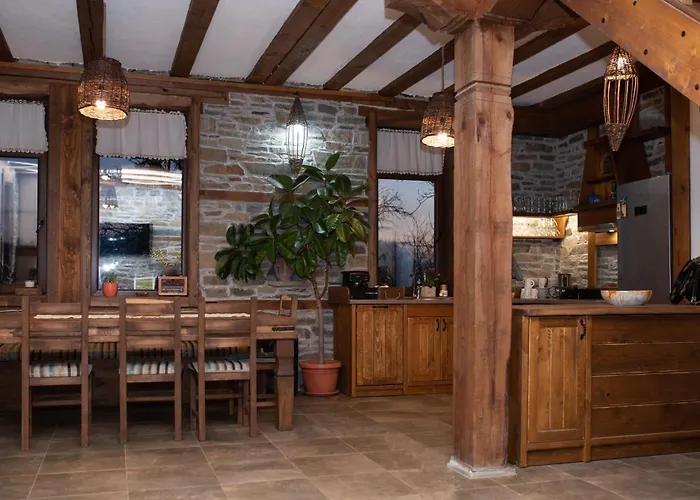 къщата на музиканта Guest house Leshten