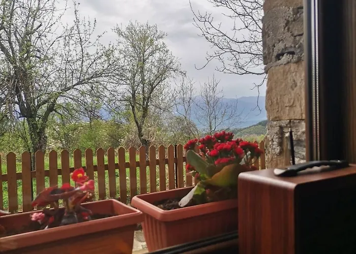 къщата на музиканта Guest house Leshten