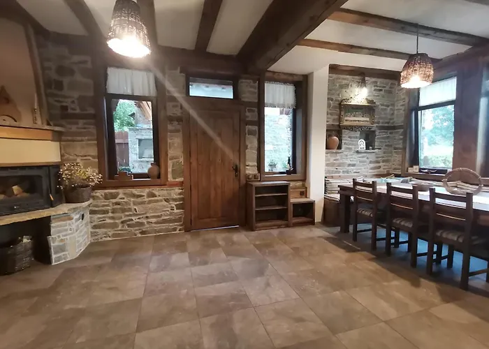 къщата на музиканта Guest house Leshten